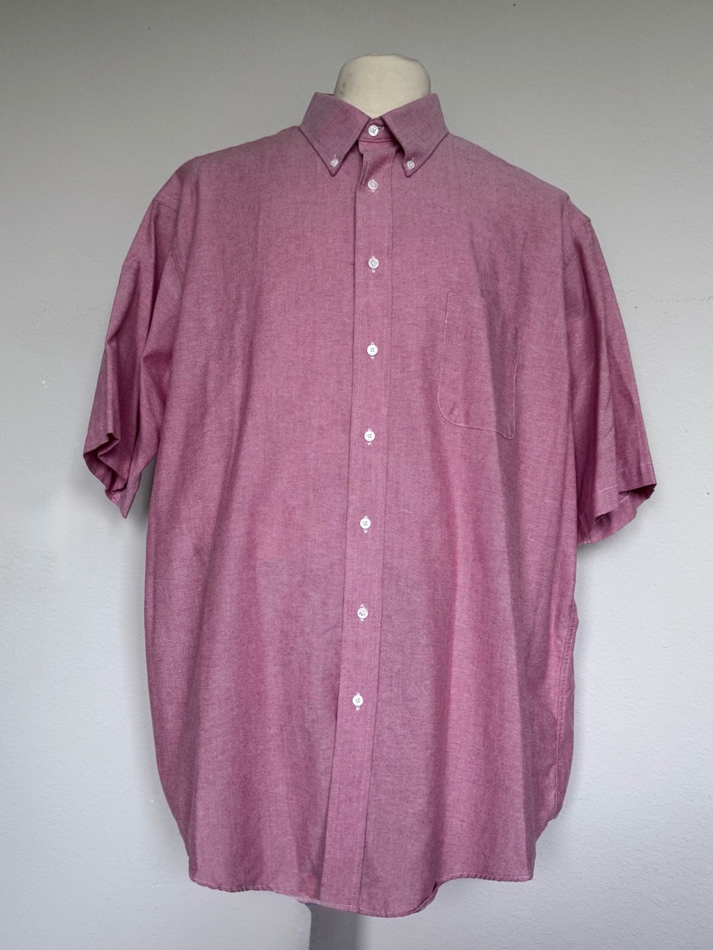 Stafford Men's Short Sleeve Button-Down Shirt in Pink